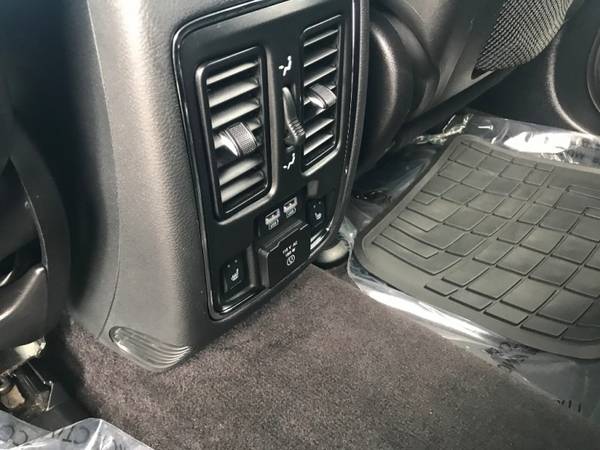 2017 Jeep Grand Cherokee Overland for sale in Green Bay, WI – photo 21