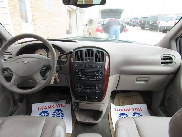 2003 Chrysler Town & Country - 3mo/3000 mile warranty! - cars & for sale in York, NE – photo 15