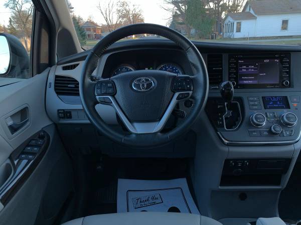 2019 Toyota Sienna XLE - ONLY 27K MILES - - by dealer for sale in Farmington, MN – photo 14