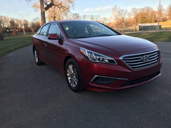 2016 Hyundai Sonata - cars & trucks - by dealer - vehicle automotive... for sale in Beech Grove, IN – photo 3