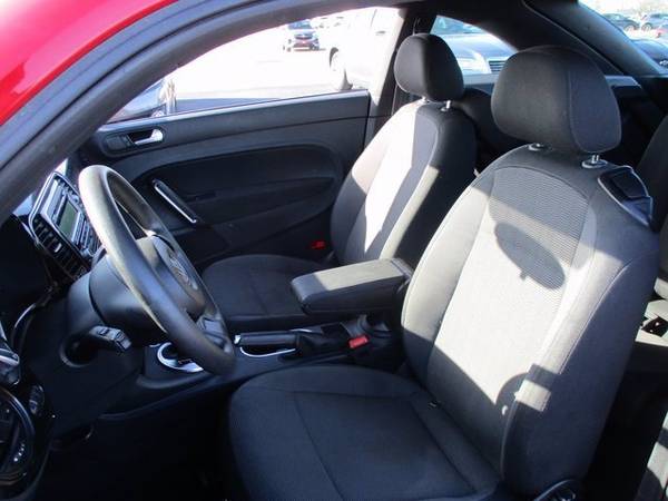 2014 Volkswagen VW Beetle Coupe 2 5L Entry - - by for sale in Collinsville, MO – photo 11