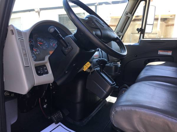 2015 International 4300 26 FT Box Truck LOW MILES 118, 964 MILES for sale in Arlington, TX – photo 15