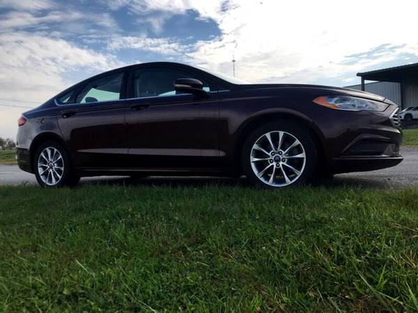 2017 Ford Fusion SE - cars & trucks - by dealer - vehicle automotive... for sale in Shippensburg, PA – photo 5
