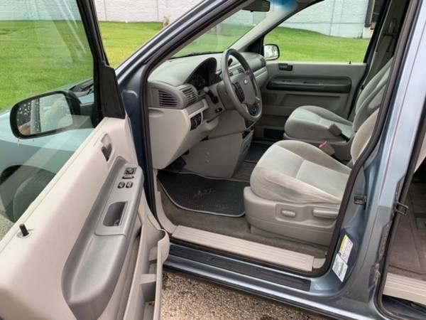 2005 Ford Freestar 3rd Row - - by dealer - vehicle for sale in Dayton, OH – photo 15