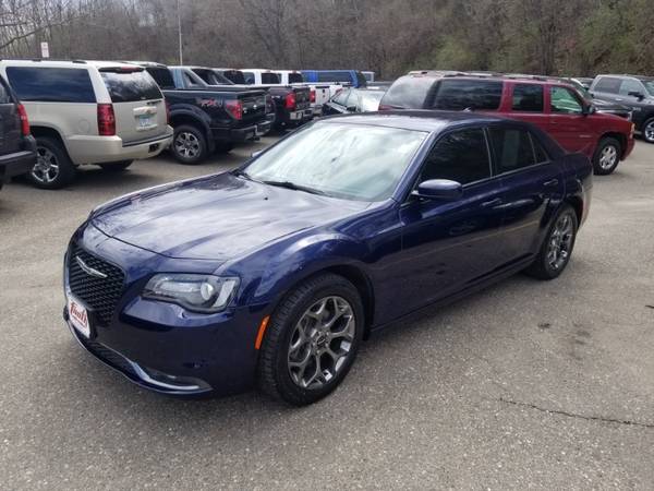 2016 Chrysler 300 S V6 AWD!! ENGLISH AND SPANISH! for sale in South St. Paul, MN – photo 3