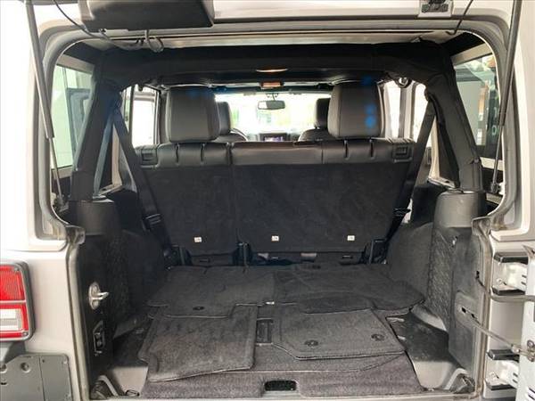 2015 JEEP WRANGLER UNLIMITED 4X4 HTD LEATHER/LOADED/1OWNER/EXTRA CLEAN for sale in milwaukee, WI – photo 17