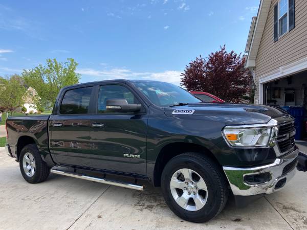 2019 Ram 1500 Big Horn Crew Cab 4x4 for sale in Avon, OH – photo 5