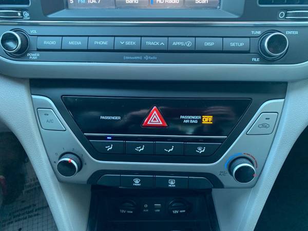 2018 Hyundai Elantra SEL 2 0L Automatic Molten for sale in Omaha, NE – photo 22