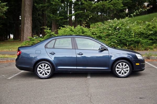 2010 Volkswagen Jetta SEL PZEV 4dr Sedan 6A - - by for sale in Tacoma, OR – photo 9