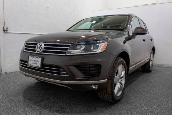 2016 Volkswagen Touareg Sport w/Technology - - by for sale in Tallmadge, PA – photo 2