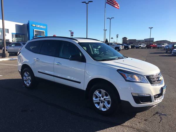 CHEVROLET TRAVERSE LS FOUR DOOR SUV 2014 - cars & trucks - by dealer... for sale in Monticello, MN – photo 2