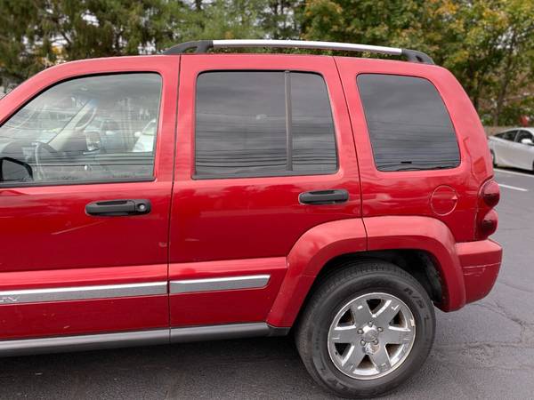 2006 Jeep Liberty Limited AWD 4x4 fully loaded 70,000 miles - cars &... for sale in Walpole, RI – photo 4