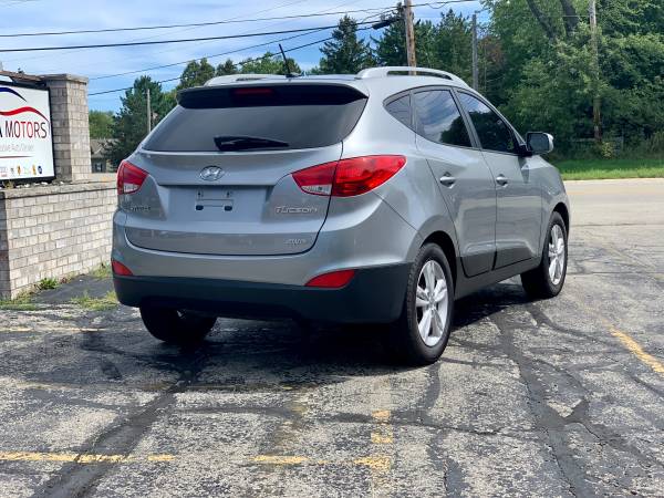 2013 Hyundai Tucson AWD (4X4) 106, 000 miles Excellent! Alpha for sale in NEW BERLIN, WI – photo 2