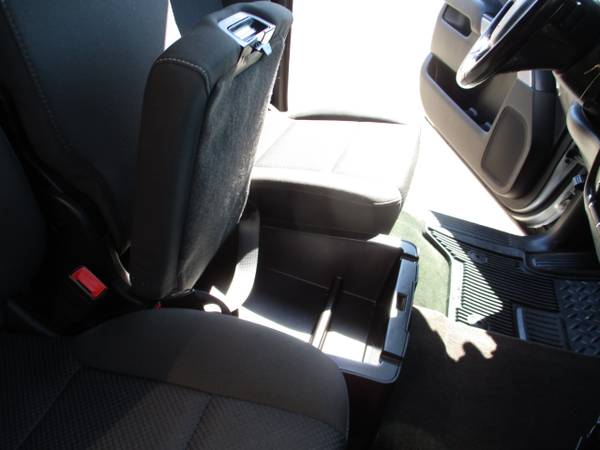 2015 Chevrolet Silverado 3500HD CREW CAB, 4X4, DIESEL, LT, UTILITY for sale in south amboy, WI – photo 17