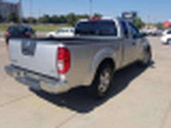 2007 Nissan Frontier King Cab - Financing Available! - cars & trucks... for sale in Topeka, KS – photo 4