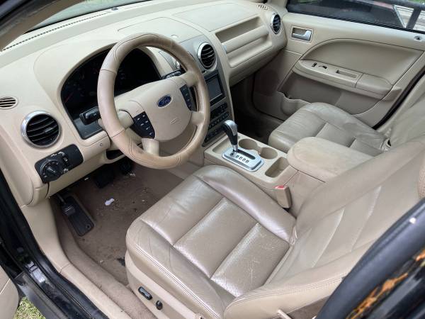 2005 Ford freestyle (not running) for sale in Granbury, TX – photo 3