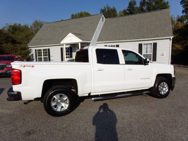 IMMACULATE 2017 Chevrolet Silverado Crew Cab 4X4 for sale in Hayes, VA – photo 11