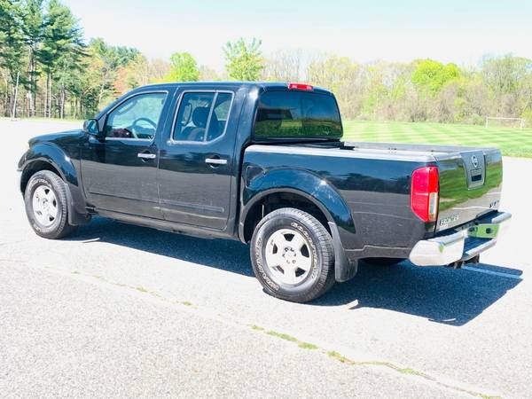 2008 Nissan Frontier Crew Cab 128k 4X4 for sale in Tyngsboro, MA – photo 4