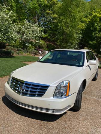 2011 Cadillac platinum DTS for sale in Knoxville, TN – photo 3