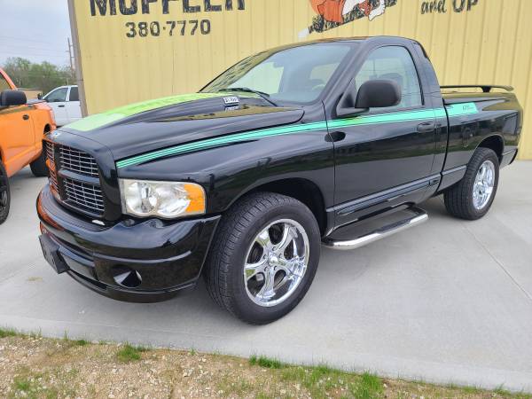 2005 DODGE RAM GTX EXTREME RARE TRUCK LOW MILES CLEAN - cars & for sale in Harrisonville, MO – photo 4