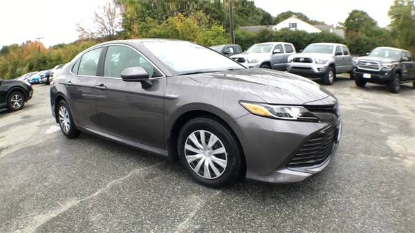 2019 Toyota Camry Hybrid LE sedan for sale in Dudley, MA – photo 2