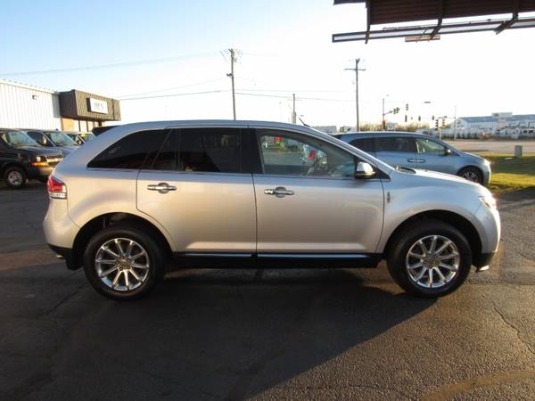 2012 Lincoln MKX AWD - cars & trucks - by dealer - vehicle... for sale in Rockford, WI – photo 10