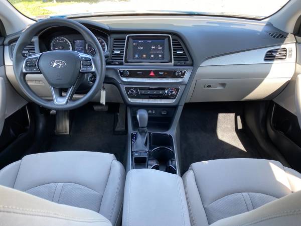 2018 HYUNDAI SONATA SE 1OWNER APPLE CARPLAY LOW MILAGE BLIND SPOT... for sale in Winchester, VA – photo 7