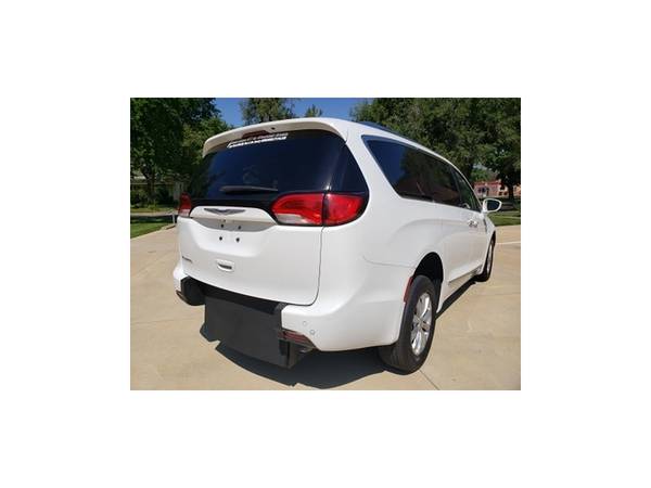 2018 Chrysler Pacifica Touring L 45k Wheelchair Mobility Handicap... for sale in Wichita, MN – photo 14
