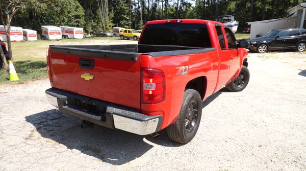 2011 Silverado 4x4, 5.3L V8, Red, beautiful inside/out, touchscreen for sale in Chapin, SC – photo 12