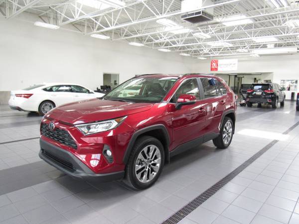 2019 Toyota RAV4 XLE Premium for sale in Green Bay, WI – photo 6