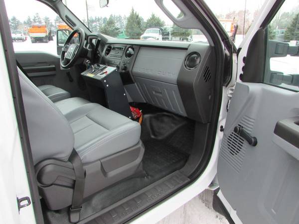 2015 Ford Super Duty F-450 DRW Chassis Cab XLT for sale in Other, IL – photo 17