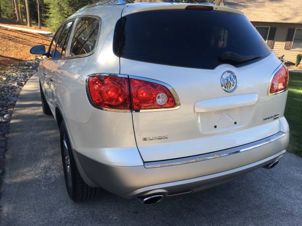 2009 Buick Enclave CXL - cars & trucks - by owner - vehicle... for sale in Plumtree, NC – photo 3