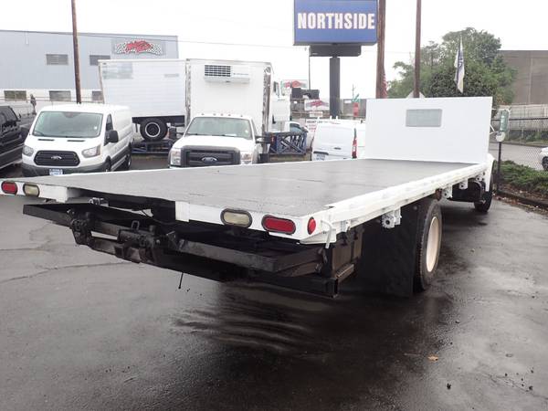 2001 International 4700 - cars & trucks - by dealer - vehicle... for sale in Portland, OR – photo 2