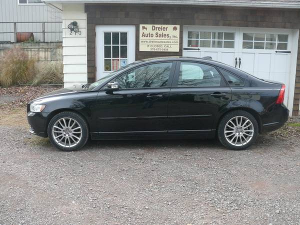 2010 Volvo S40 5 Speed Manual Trans - - by dealer for sale in Shavertown, PA – photo 2