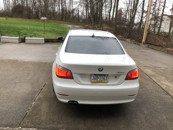 2010 BMW 528XI AWD SEDAN-CLEAN - - by dealer - vehicle for sale in New Castle, PA – photo 4