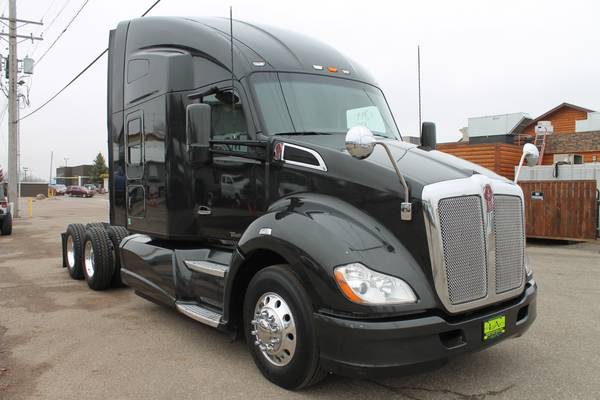 2015 KENWORTH T680 DOUBLE BUNK NEW TIRES AUTOMATIC NAV 455 HP PACCAR... for sale in WINDOM, NE – photo 6