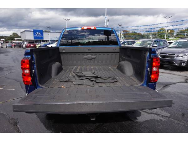 2016 Chevrolet Chevy Silverado 1500 4WD Crew Cab 143.5 LT w/1LT -... for sale in Knoxville, TN – photo 8