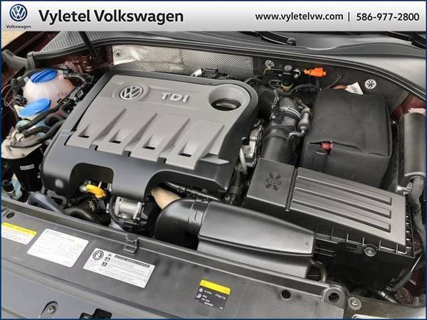 2014 Volkswagen Passat sedan 4dr Sdn 2.0L DSG TDI SEL Premium -... for sale in Sterling Heights, MI – photo 8