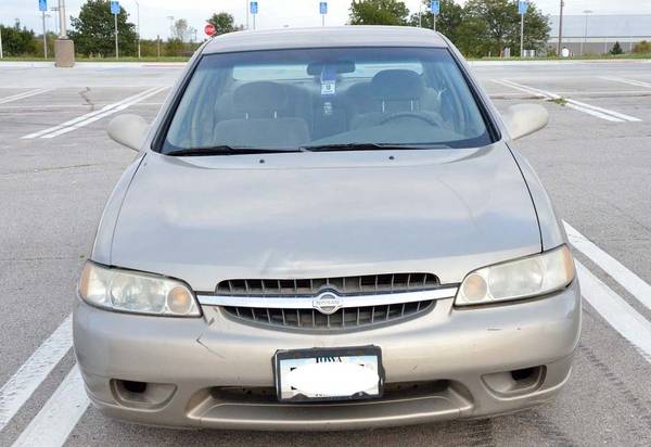 2001 Nissan Altima GXE for sale in Iowa City, IA – photo 5