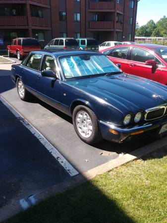 2001 Jaguar xj8 for sale in Saint Louis, MO