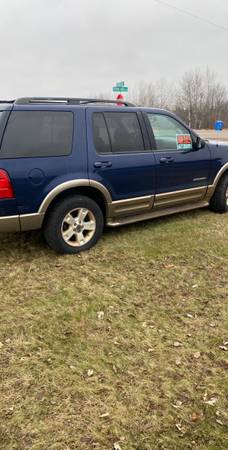 Ford Explorer 2004 For Sale - cars & trucks - by owner - vehicle... for sale in Pine City, MN – photo 5