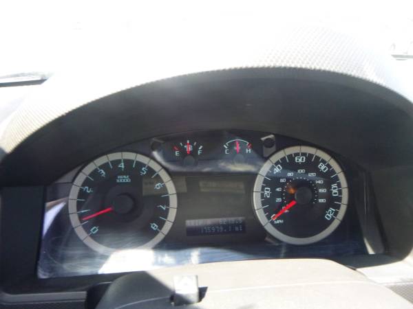 2011 FORD ESCAPE (AWD) (WISNESKI AUTO) - - by dealer for sale in Green Bay, WI – photo 11