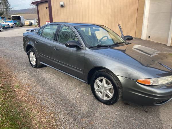 2004 Olsmobile Alero- LOW LOW MILEAGE!! Ex. Cond. - cars & trucks -... for sale in McAdoo, PA – photo 3
