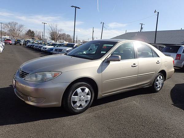 2005 Toyota Camry LE Buy Here Pay Here - cars & trucks - by dealer -... for sale in Yakima, WA – photo 2