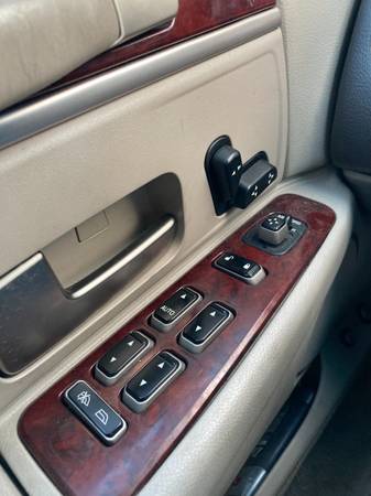 2003 Lincoln Town Car - cars & trucks - by owner - vehicle... for sale in Gladstone, MI – photo 7