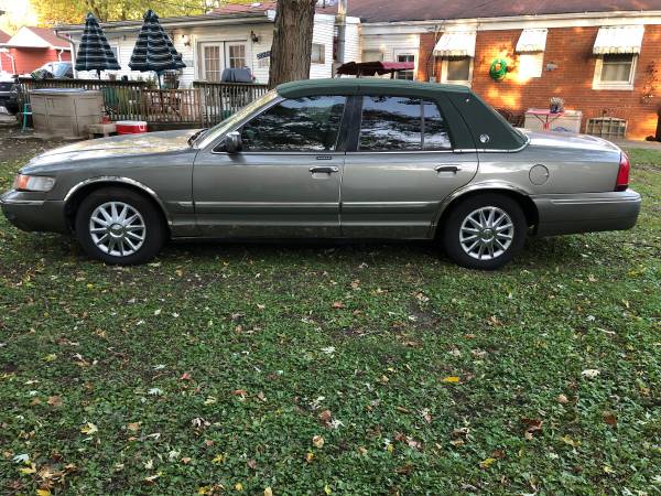 Mercury grand marquis.. well maintained.. good tires.. 117k miles for sale in Crest Hill, IL – photo 2