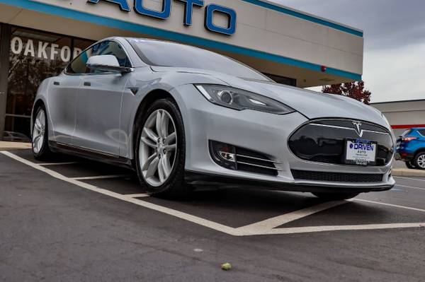 2013 Tesla Model S 4dr Sedan Silver Metallic for sale in Oak Forest, IL – photo 7