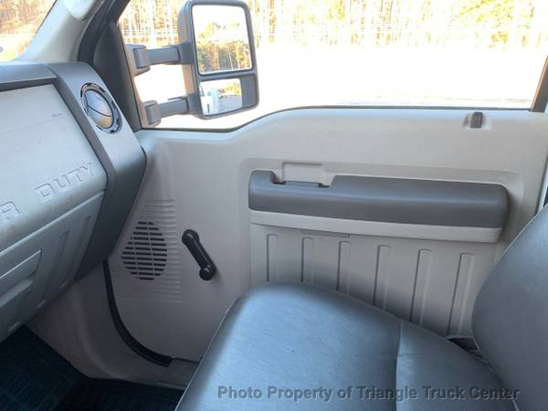 *Ford* *F550HD CREW CAB 4x4 JUST 30k MILES UTILITY SERVICE - cars &... for sale in FRANKLINTON, VA – photo 17