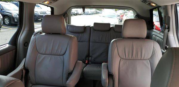 2007 Toyota Sienna 5dr 7-Passenger Van XLE AWD (TOP RATED DEALER... for sale in Waterbury, CT – photo 20