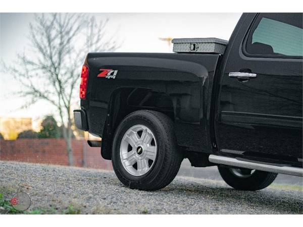 2013 CHEVROLET SILVERADO 1500* CLEAN* LOCAL TRADE* LOW MILES* Z71* -... for sale in High Point, NC – photo 4